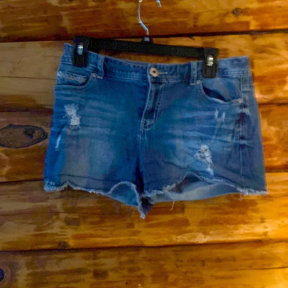 So size 5 juniors Jean shorts